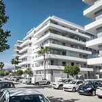 Jg36B- Luxury Penthouse With Spacious Balcony