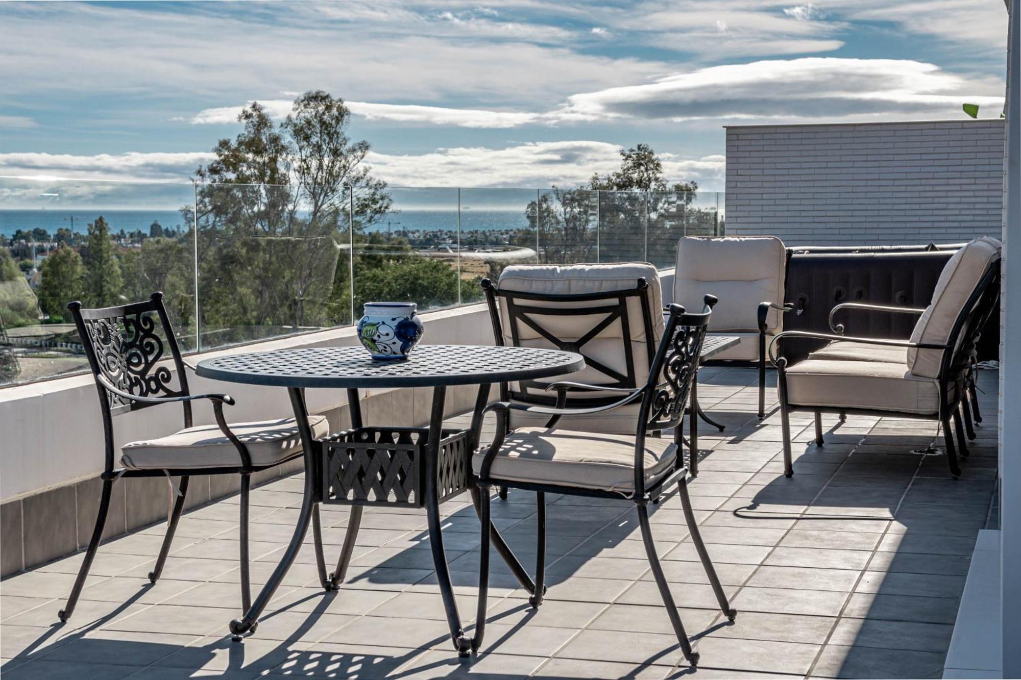 Apartment Jg36b- Luxury Penthouse With Spacious Balcony